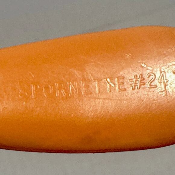 VTG Spornette #24 Teasing Brush Orange Handle Nylon Bristles Backcombing Tool - Picture 3 of 6